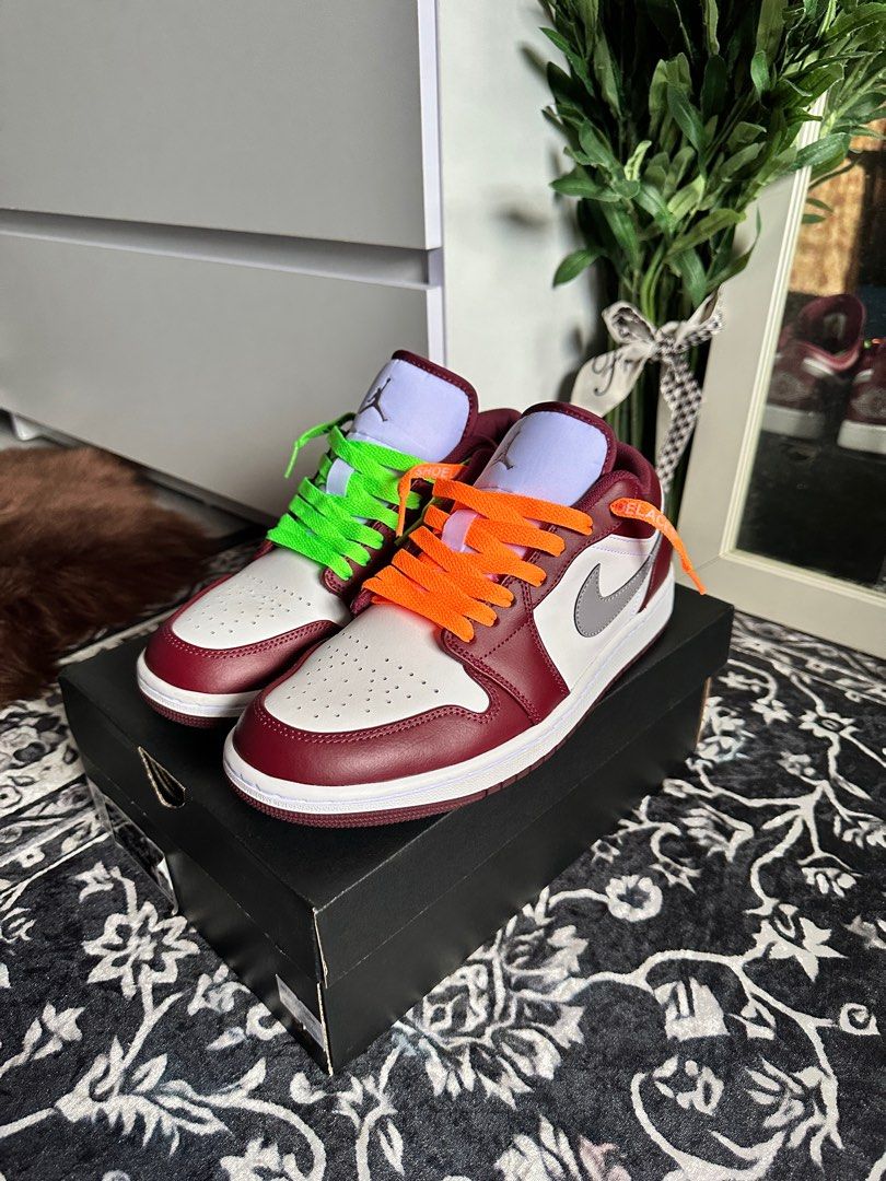 Off white air jordan 1 green laces discount