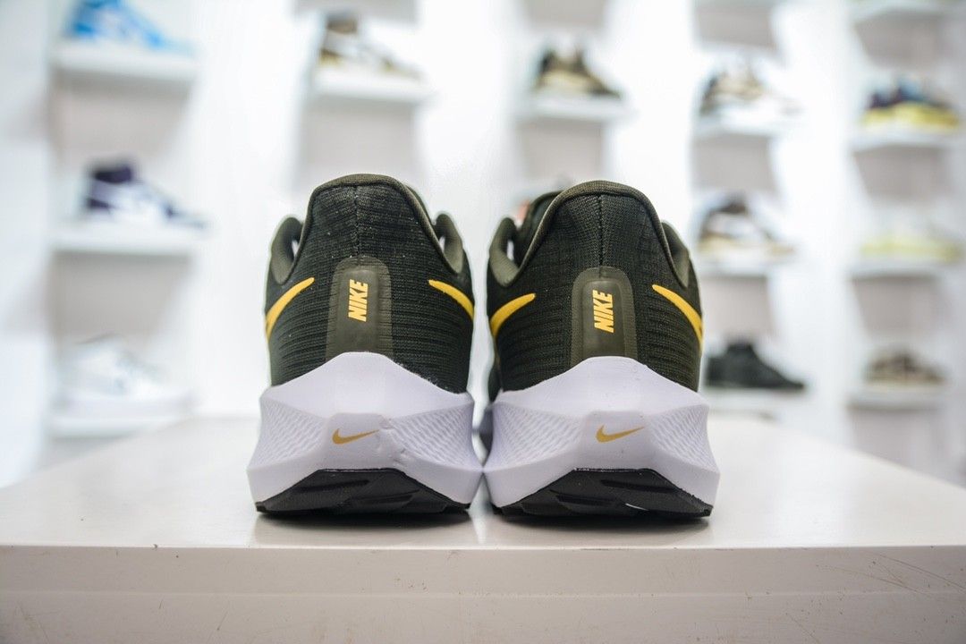 Nike air zoom pegasus gold outlet