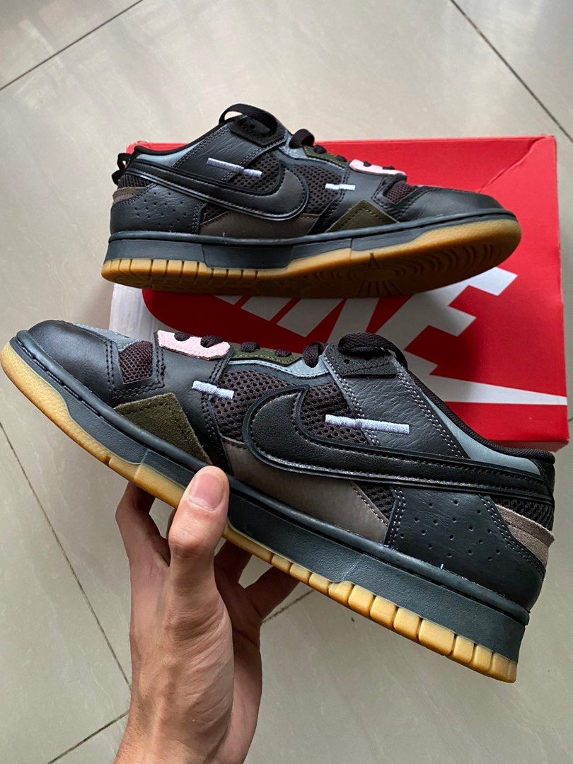 Nike online dunks basement