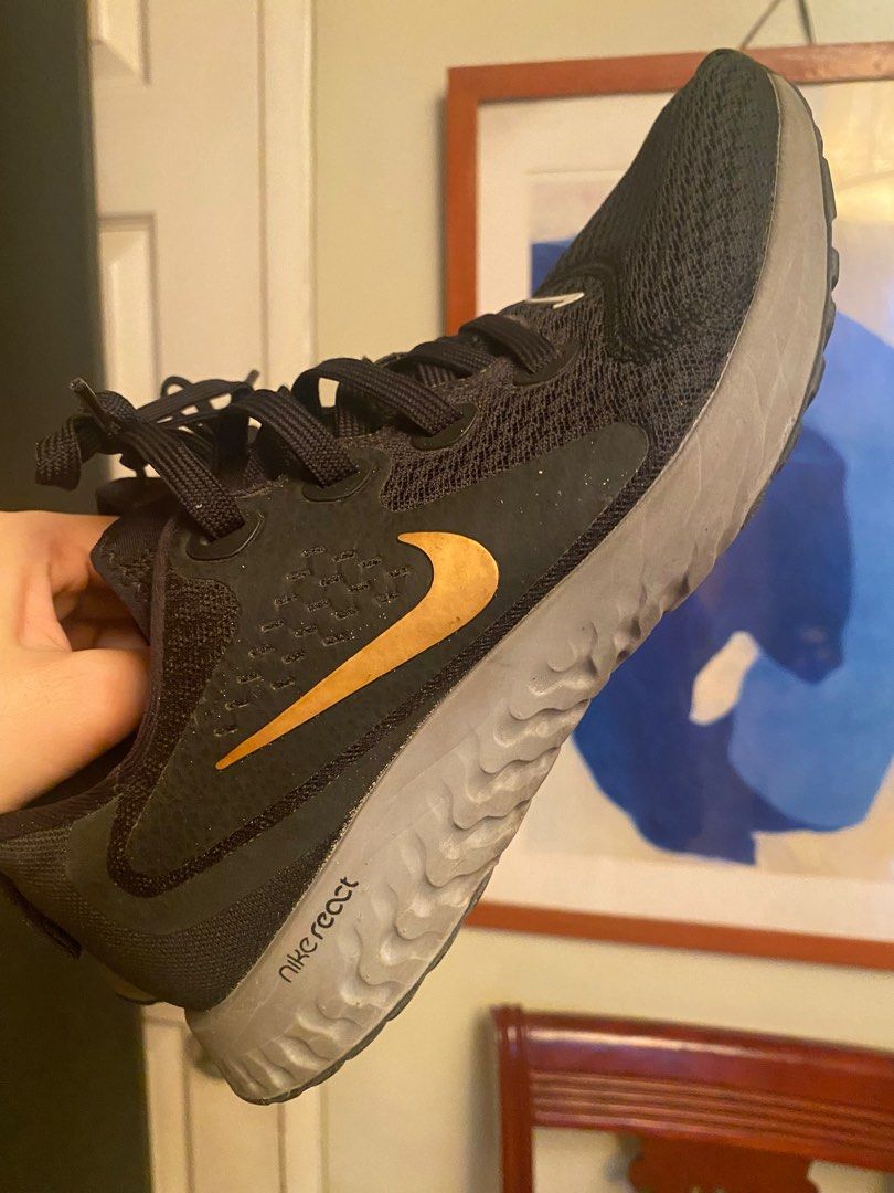 Nike Running Shoes black women’s on Carousell