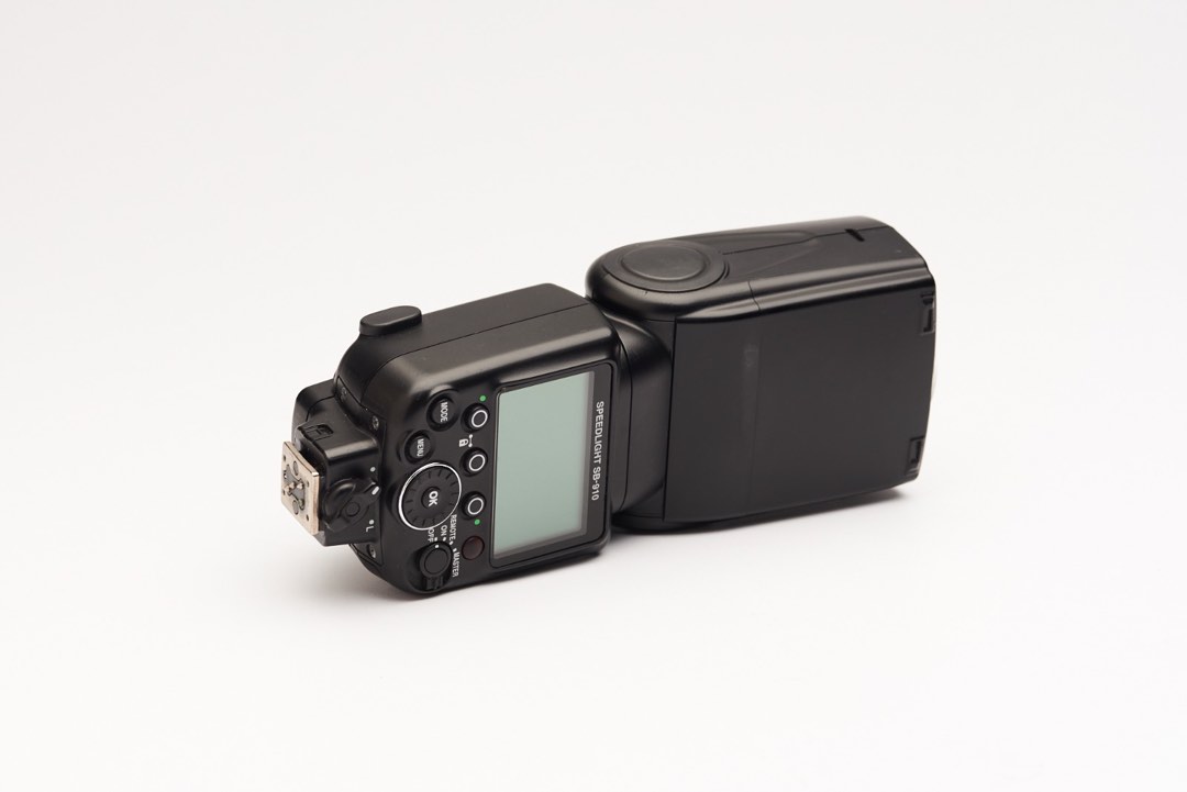 Nikon SB910 Flash, Photography, Photography Accessories, Flashes on