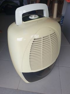 Novita Dehumidifier