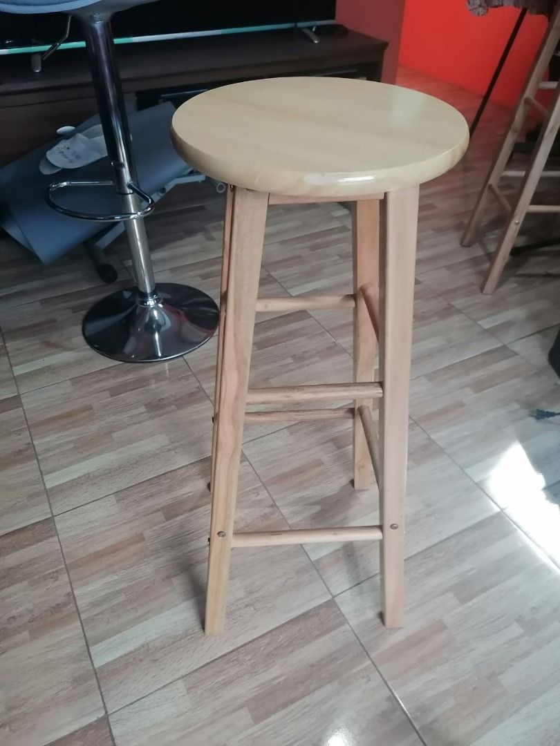 Round high deals chair