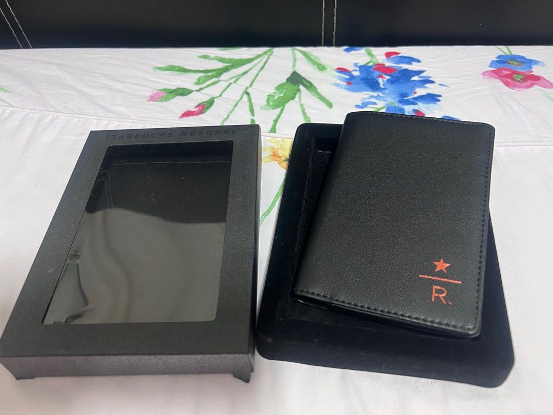 Original Starbucks passport cover Reserve, Men's Fashion, Watches