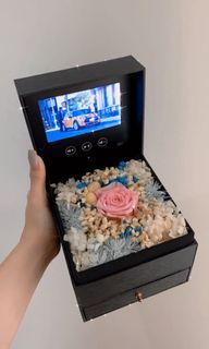 Perfect Birthday/Anniversary Gift: Dried Flowers in a Box with Film Player