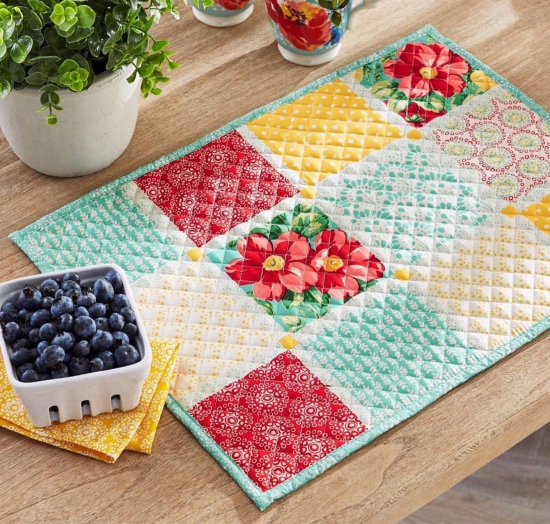 Pioneer Woman Reversible Placemats on Carousell