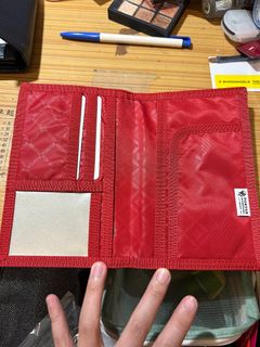 由 qoooooow (刊登 ID 1235940663，圖片 1) 提交，位於 的 (類別：)，說明：。