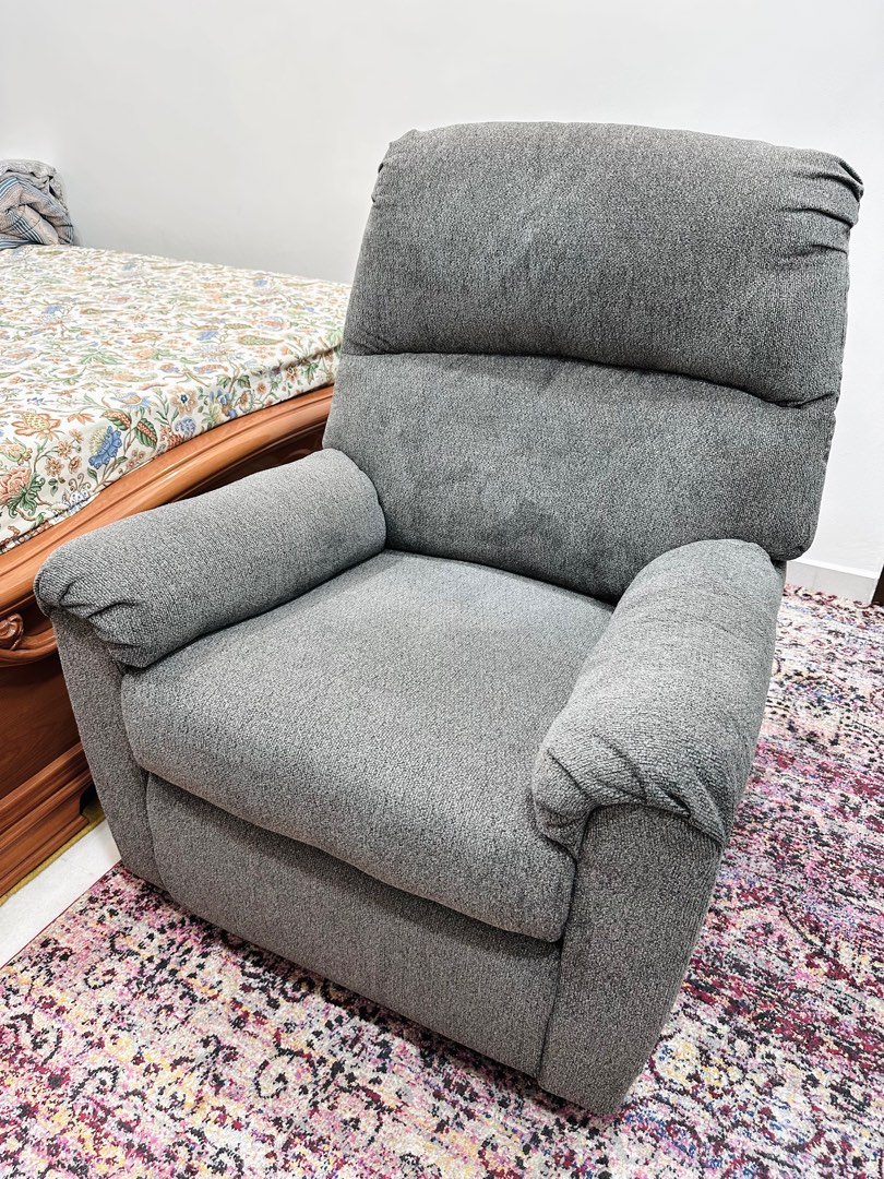 [RRP RM2099] Custom Fabric Recliner Armchair with Extendable Foot Rest