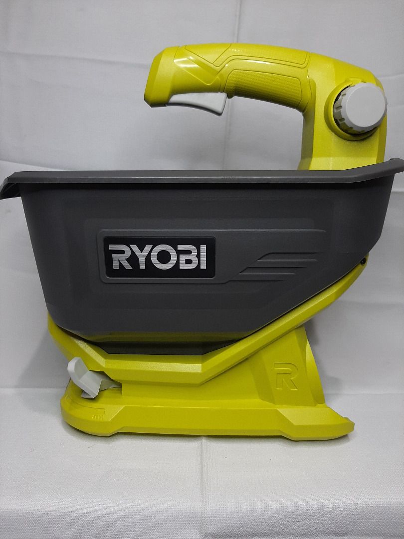 Ryobi Seed And Fertiliser Spreader, Furniture & Home Living, Gardening