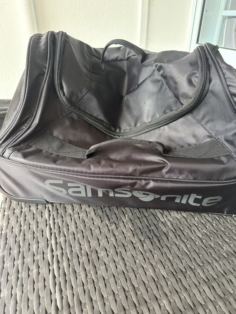 Samsonite trolley duffel Andante cabin luggage wheels, Hobbies & Toys