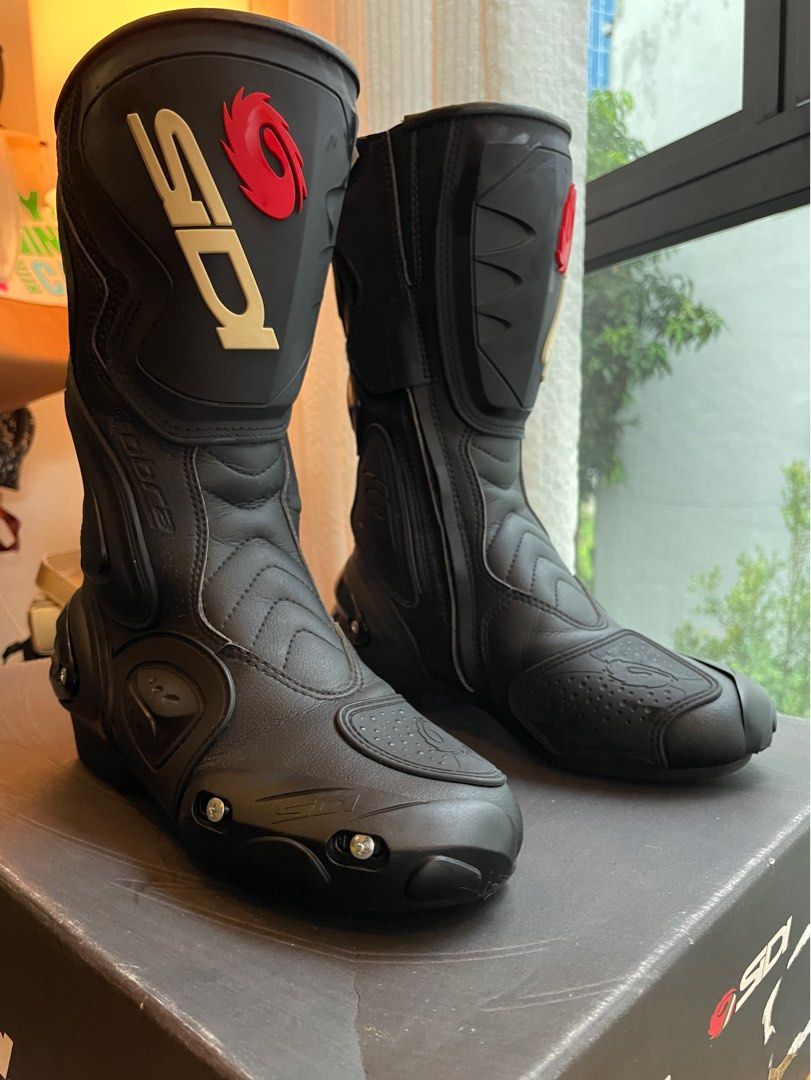 Women's riding discount boots size 1