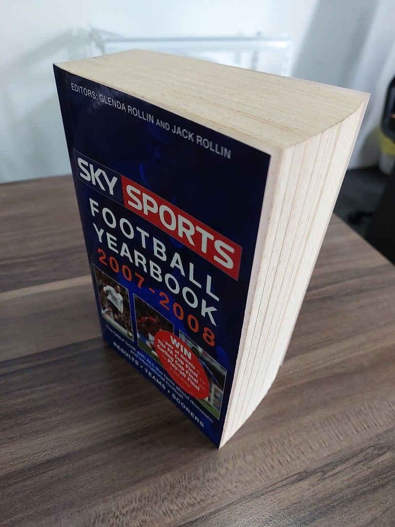 Sky Sports Football Yearbook 20072008, Hobbies & Toys, Books