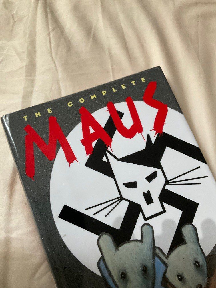 The Complete Maus A Survivor's Tale (hardcover), Buku & Alat Tulis
