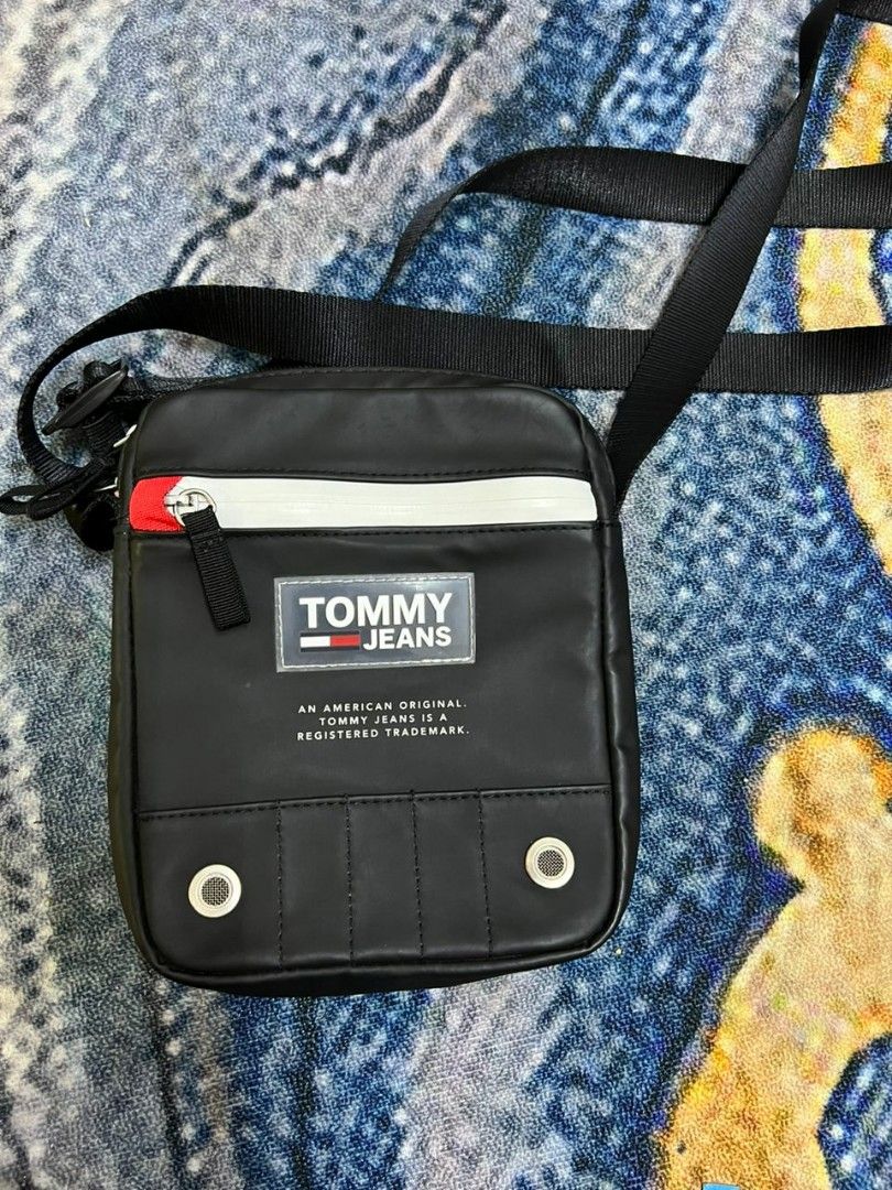 Harga sling new arrivals bag tommy hilfiger
