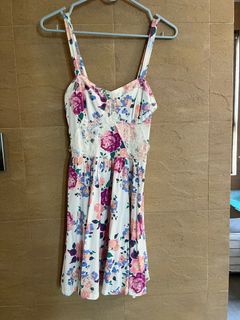 (Category: ) located in . Submitted by nicsclothes (Listing ID 1235899195, Image 1). Description: .