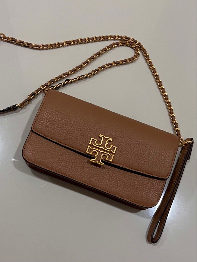 Tory burch britten hotsell chain wallet crossbody