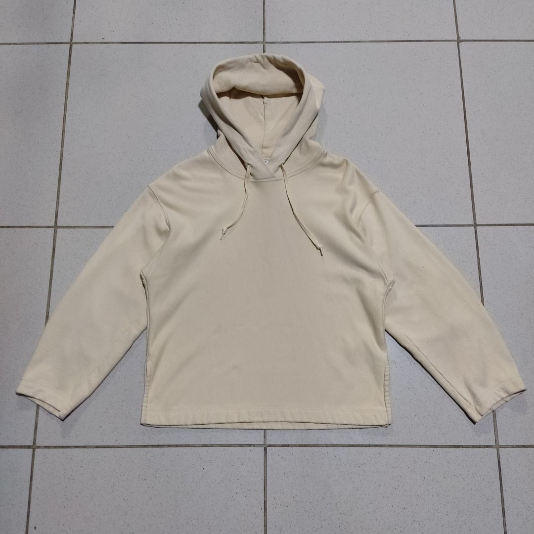 Uniqlo Plain Beige Cropped Hoodie Women s Fashion Coats Jackets