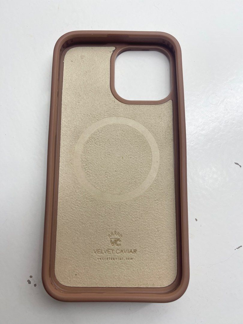 Velvet Caviar iPhone 12 pro max/iPhone 13 pro max (Category: Cases & Sleeves) located in Manila. Submitted by tineh (Listing ID 1236038910, Image 2). Description: .