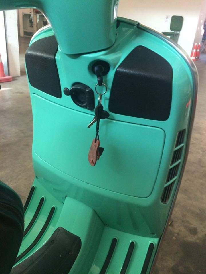 VESPA SPRAY PAINT JOB, Car Accessories, Car & Services on