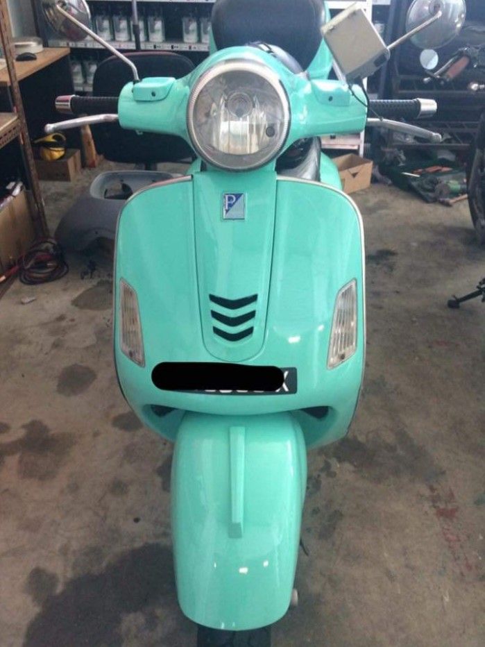 VESPA SPRAY PAINT JOB, Car Accessories, Car & Services on