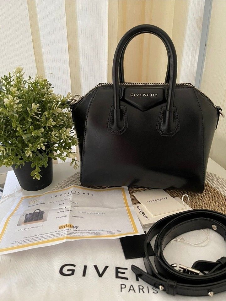 Givenchy antigona 2019 deals