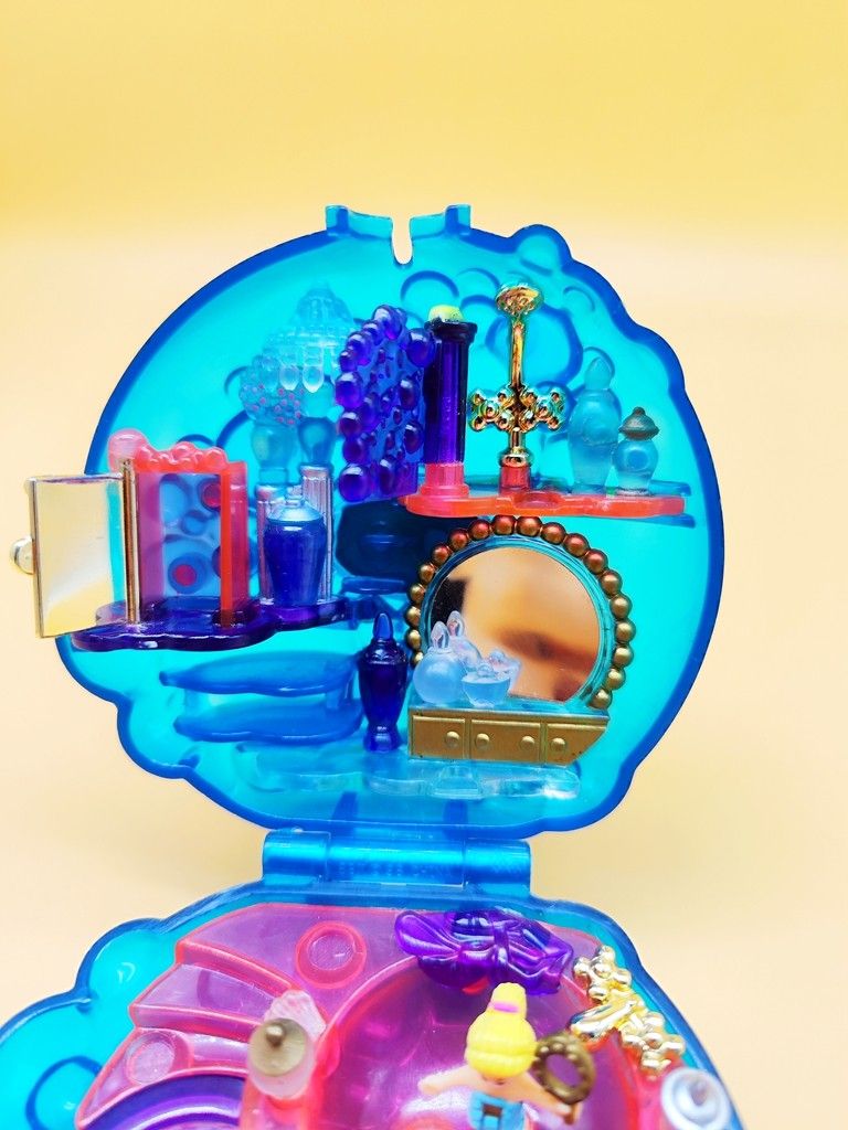 Vintage 1996 Polly Pocket Bubbly Bath Toy Rare Bluebird Hobbies