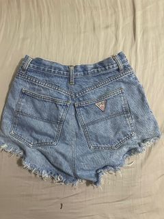 (Category: ) located in . Submitted by chaoticvintagesg (Listing ID 1235958005, Image 1). Description: .