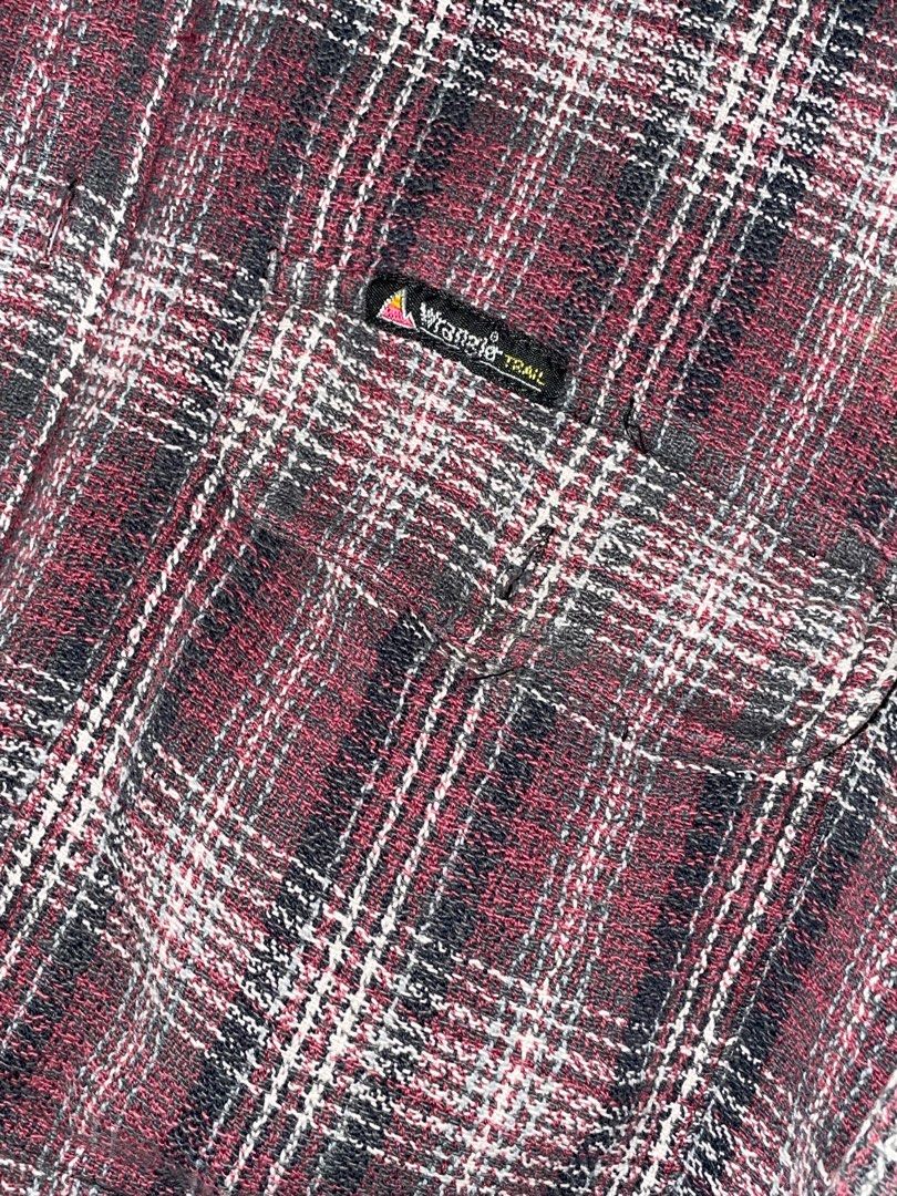 Wrangler Flannel vintage (Category: Formal Shirts) located in Quezon City. Submitted by ramdomthings_ (Listing ID 1235917653, Image 2). Description: Wrangler Trail Flannel (Vintage) 600 only✅ Size Large to XL In perfect condition.