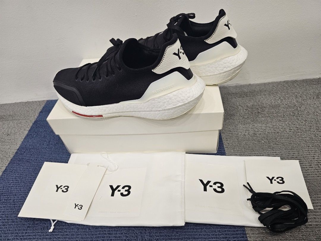 Y-3 Ultraboost 21, Men's Fashion, Footwear, Sneakers on Carousell