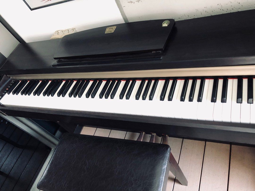 Yamaha Clavinova CLP 220