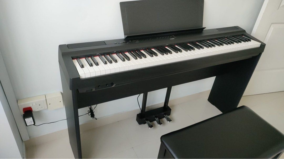 Yamaha P-125 digital piano, Hobbies & Toys, Music & Media, Musical