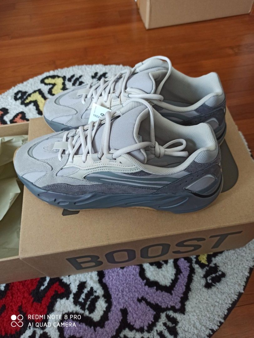 Adidas yeezy store boost 700 tephra
