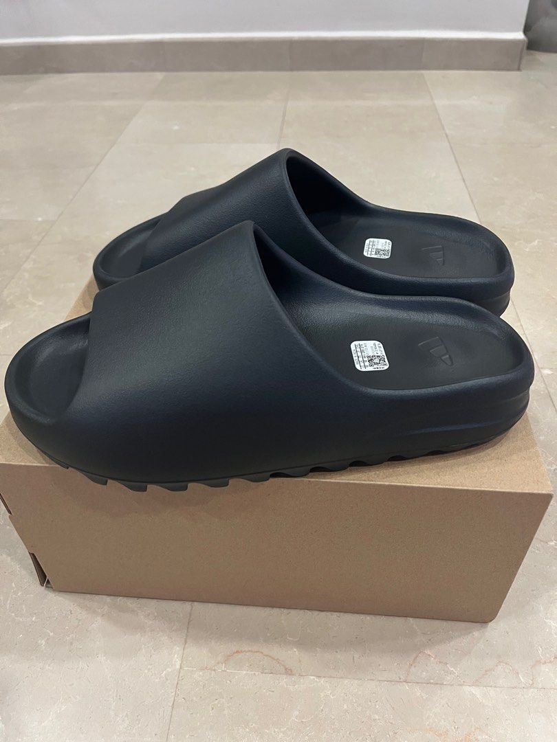 Yeezy Slide OYNX BLACK US10 size — BRAND NEW IN BOX 100% authentic ✓,  Luxury, Sneakers u0026 Footwear on Carousell