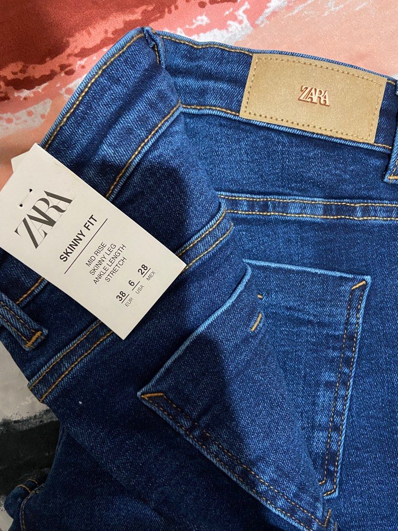 Zara denim skinny, Fesyen Wanita, Pakaian Wanita, Bawahan di Carousell