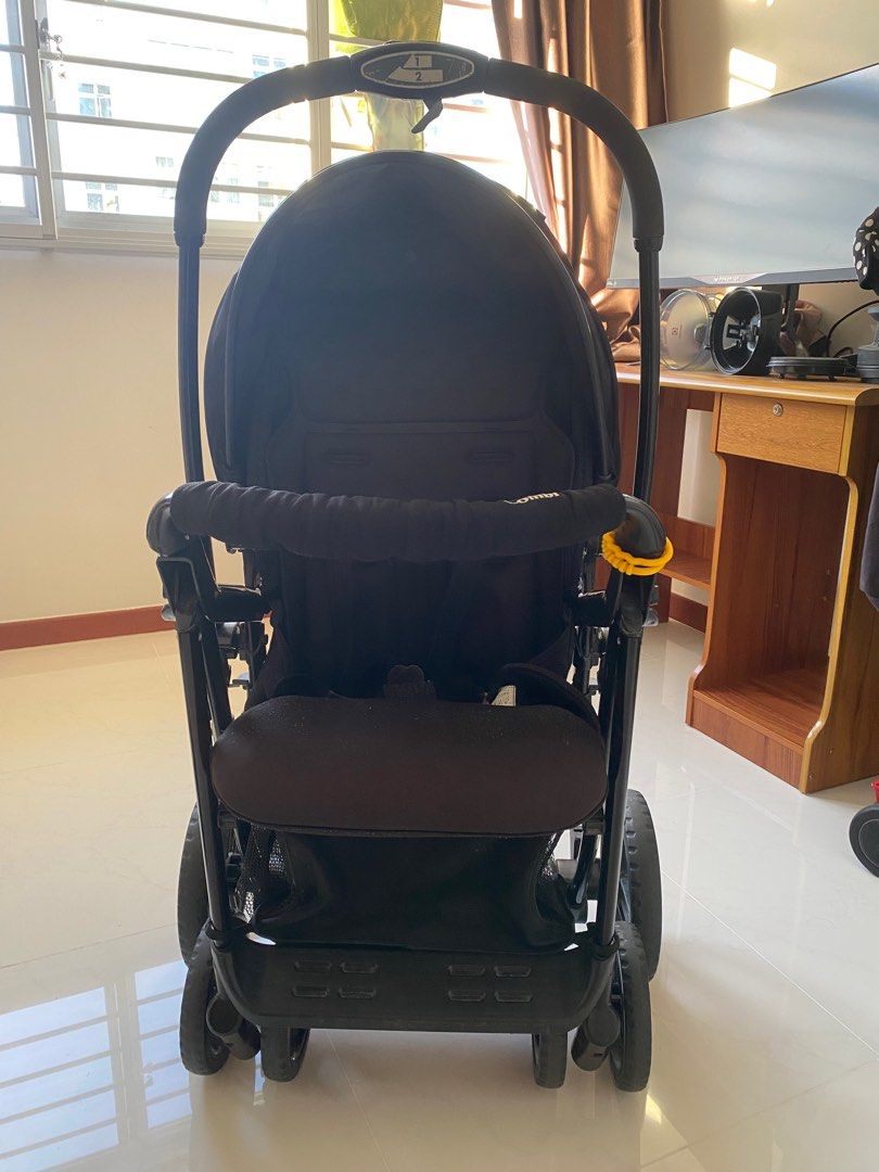 25KG capacity Combi stroller, Babies & Kids, Going Out, Strollers on