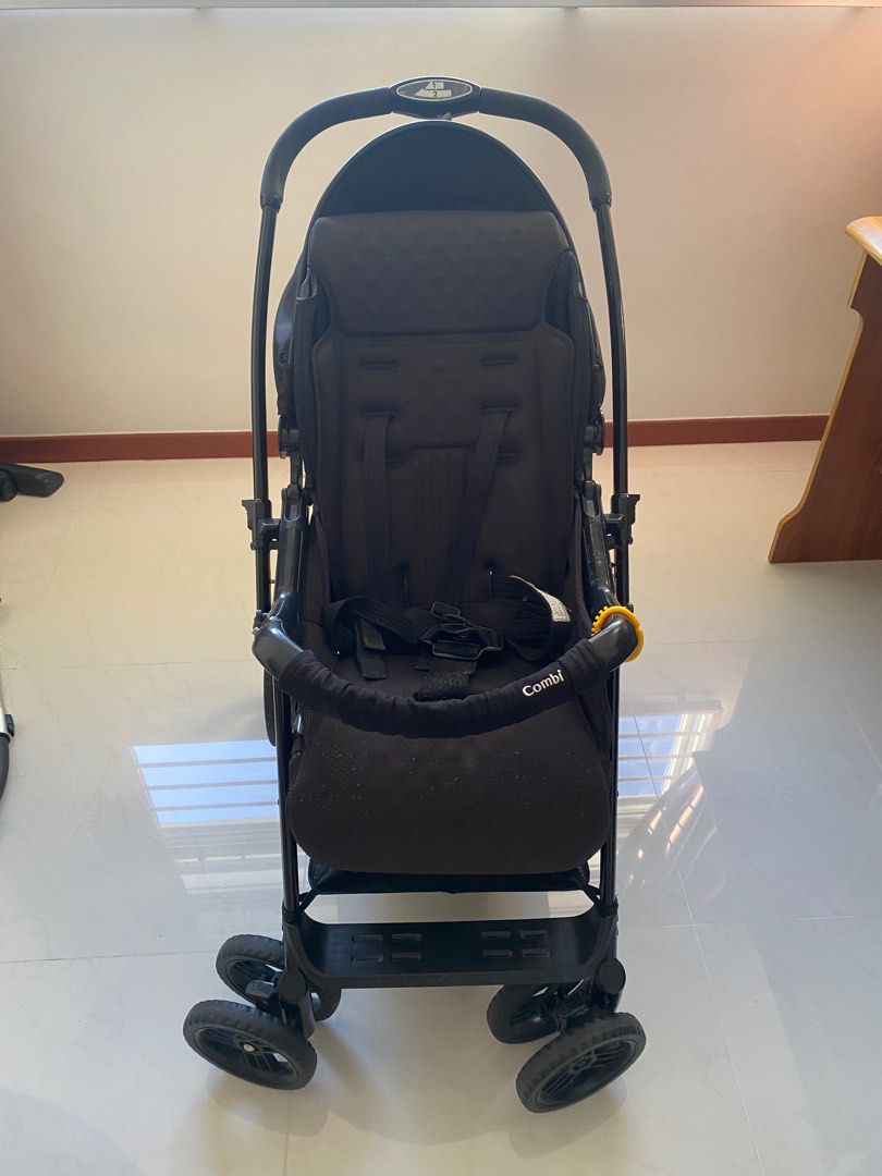 25KG capacity Combi stroller, Babies & Kids, Going Out, Strollers on Carousell