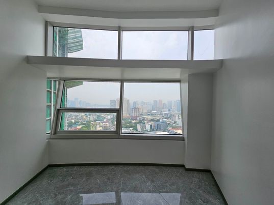 (Category: ) located in . Submitted by Kuaima_Realty (Listing ID 1236177642, Image 1). Description: .