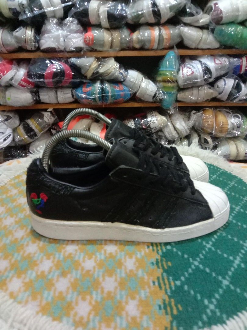 5.5 uk kasut adidas superstar edisi khas CNY Women s Fashion Footwear Sneakers on Carousell