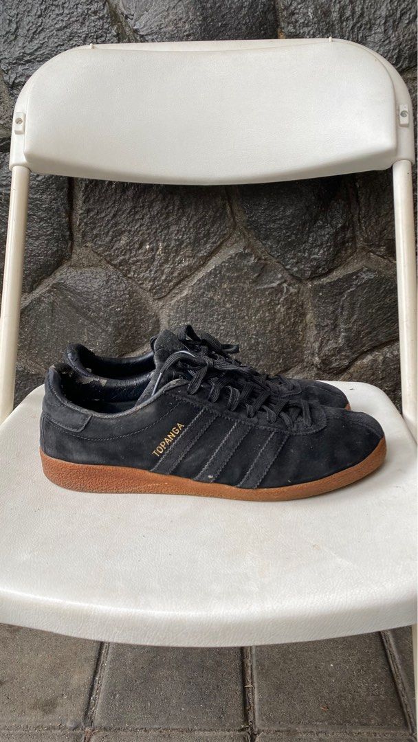 Adidas topanga deals black gum