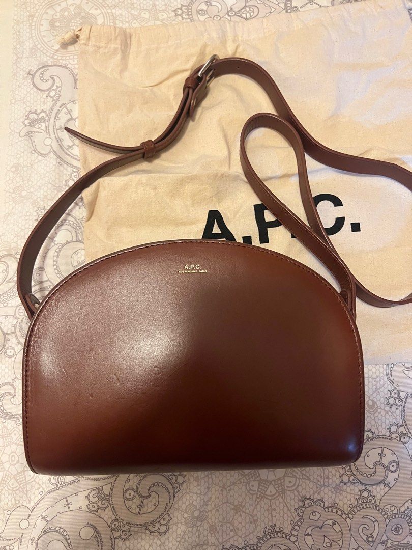 Apc Demi lune crossbody bag, 名牌, 手袋及銀包- Carousell - Main Image