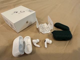Apple AirPods Pro 2 (Gen 2/ 2nd Gen) Original from Switch