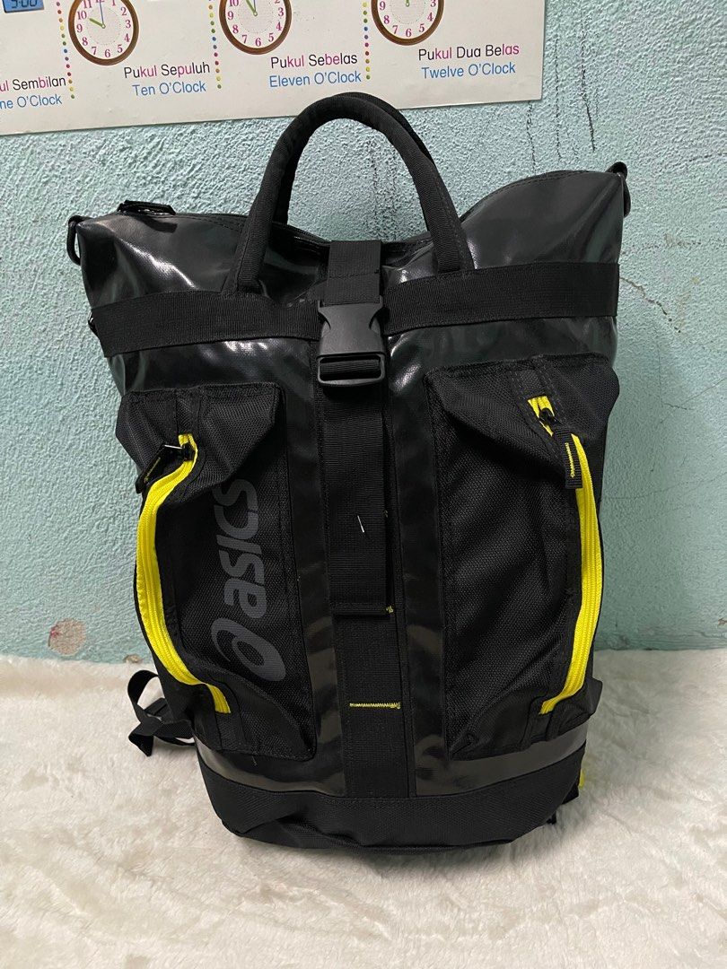 Asics backpack store