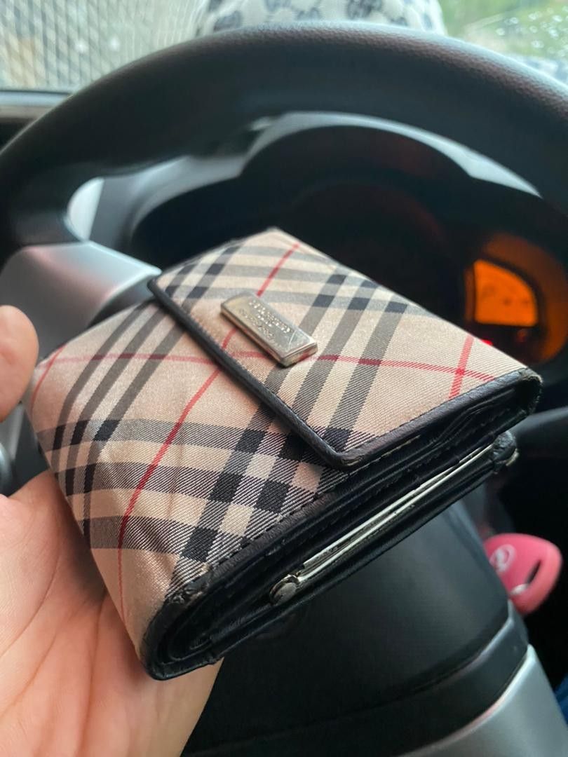 Burberry wallet new arrivals for sale