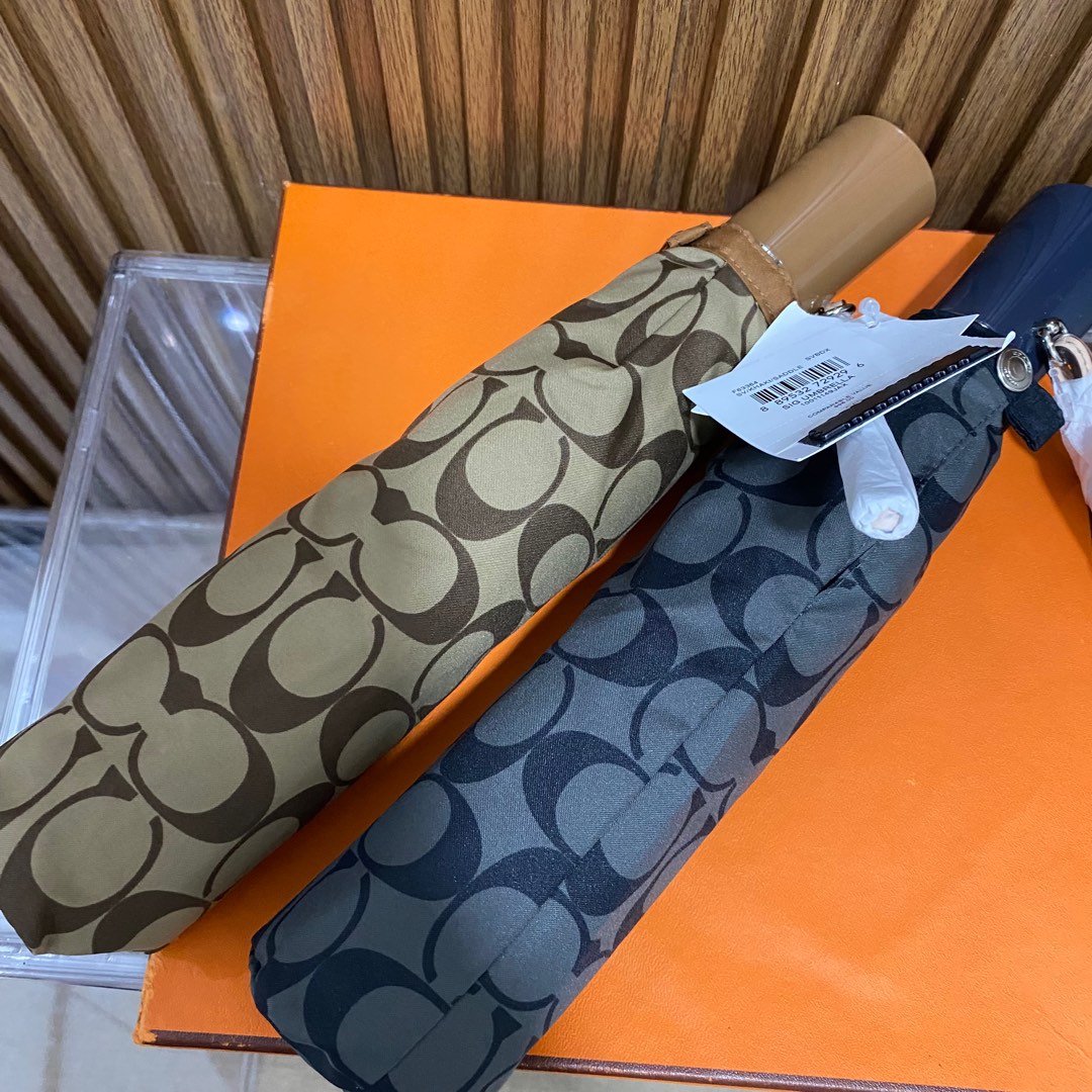 AUTHENTIC COACH UMBRELLA, Hobbies & Toys, Travel, Umbrellas on Carousell