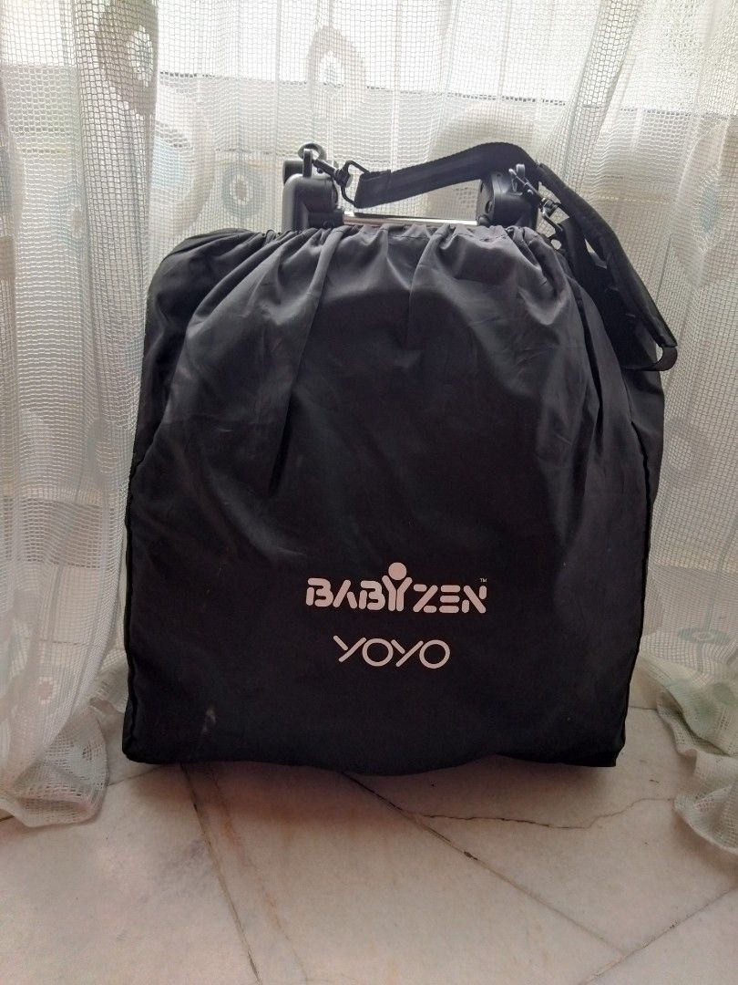 Babyzen YOYO2 6+ Stroller Bundle, Black Frame, Air France Blue