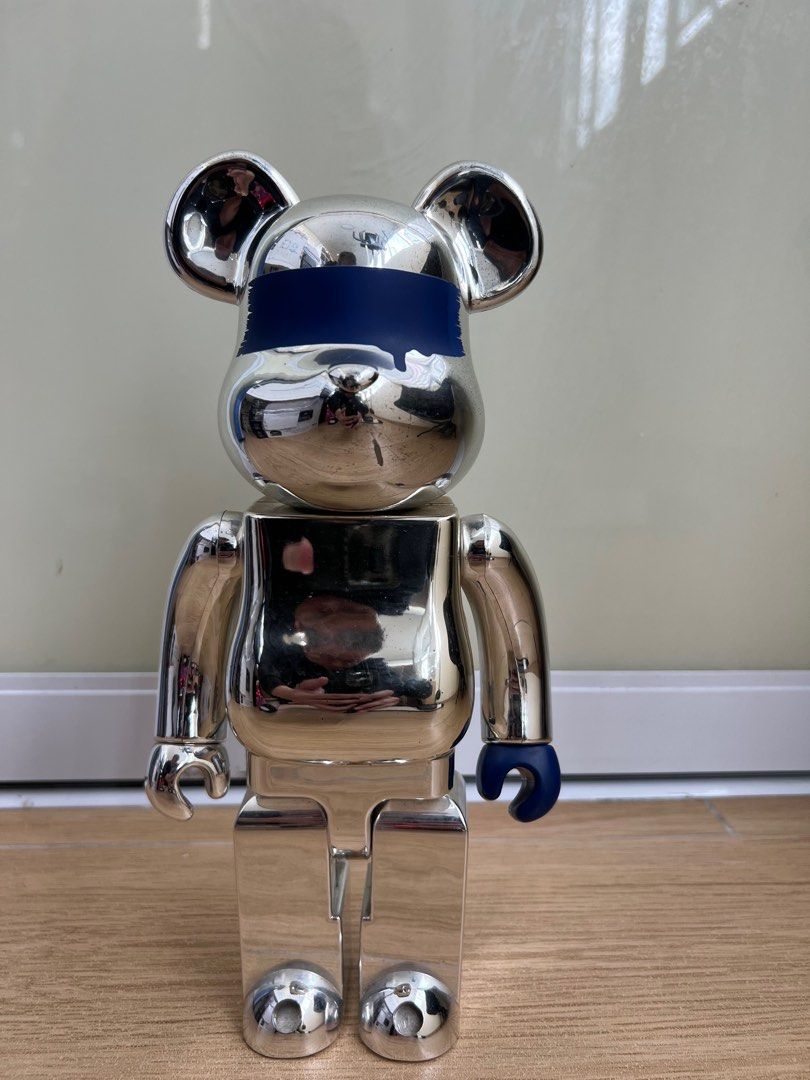 Bearbrick WORLD WIDE TOUR Kostas Seremetis 400%, 興趣及遊戲, 玩具 