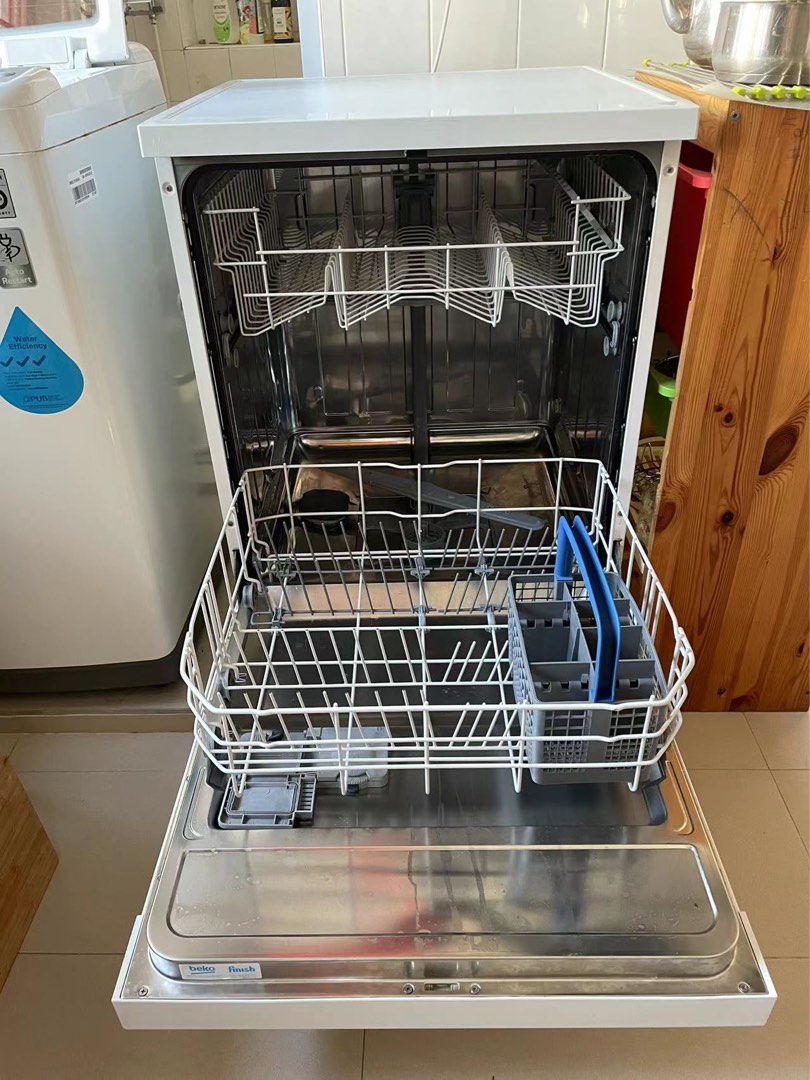 Beko Dish washer, Furniture & Home Living, Bathroom & Kitchen Fixtures on Carousell