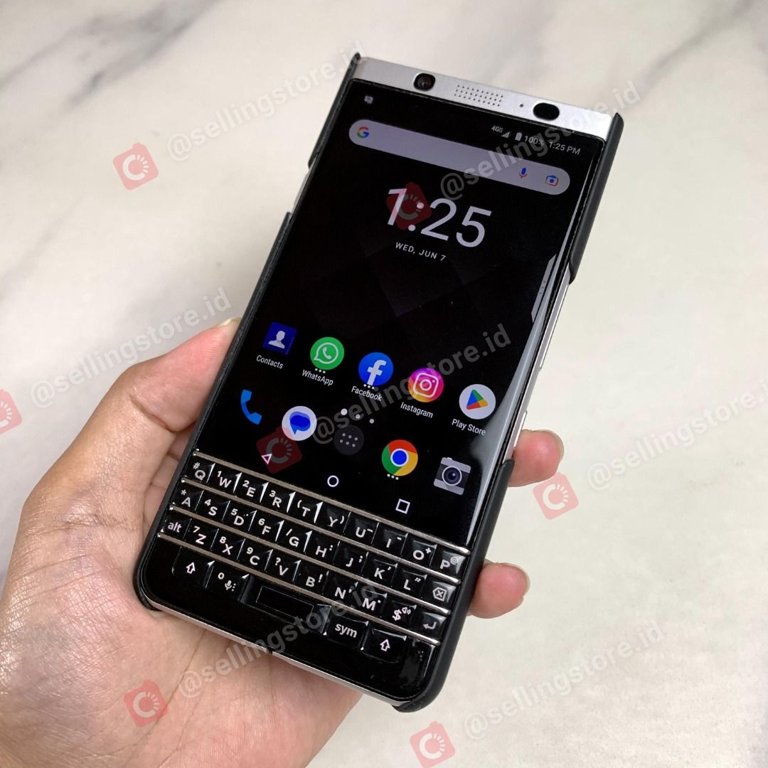 Blackberry Keyone Silver Edition 3/32gb BBB100-1, Telepon Seluler