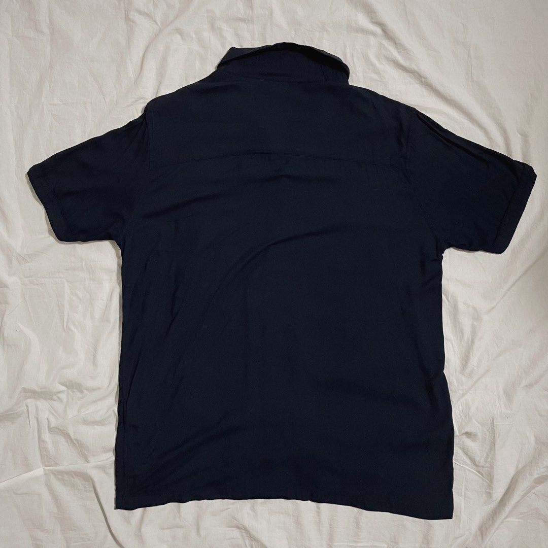BOWLING SHIRT / OPEN COLLAR / BUKAN KEMEJA UNIQLO on Carousell