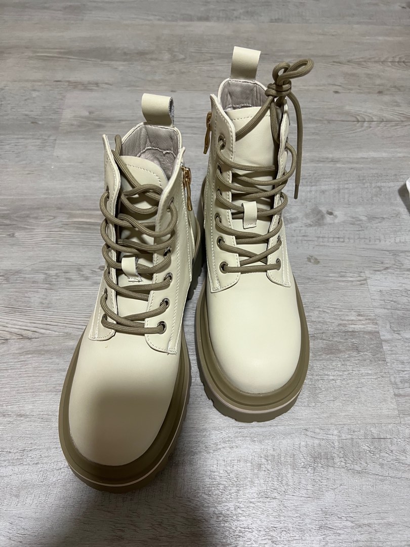New leather boots 2025